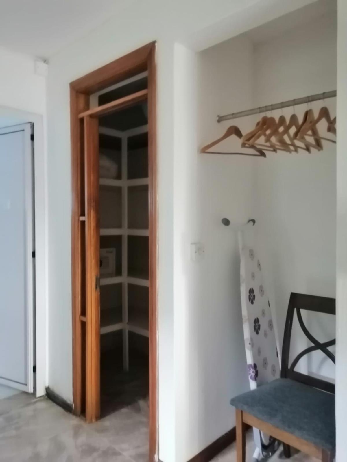 Koeuris Apartment 라 골레트 객실 사진