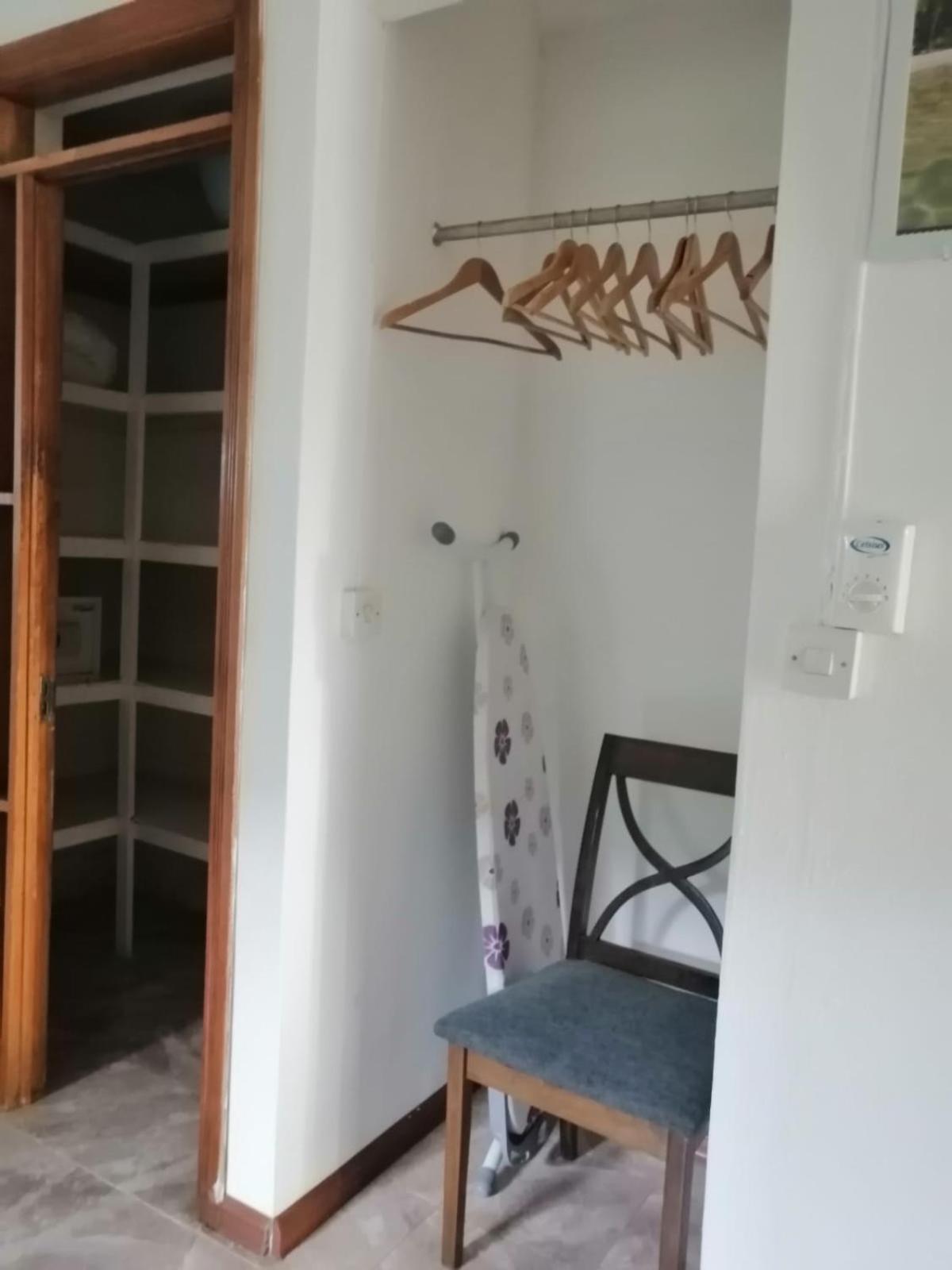 Koeuris Apartment 라 골레트 객실 사진
