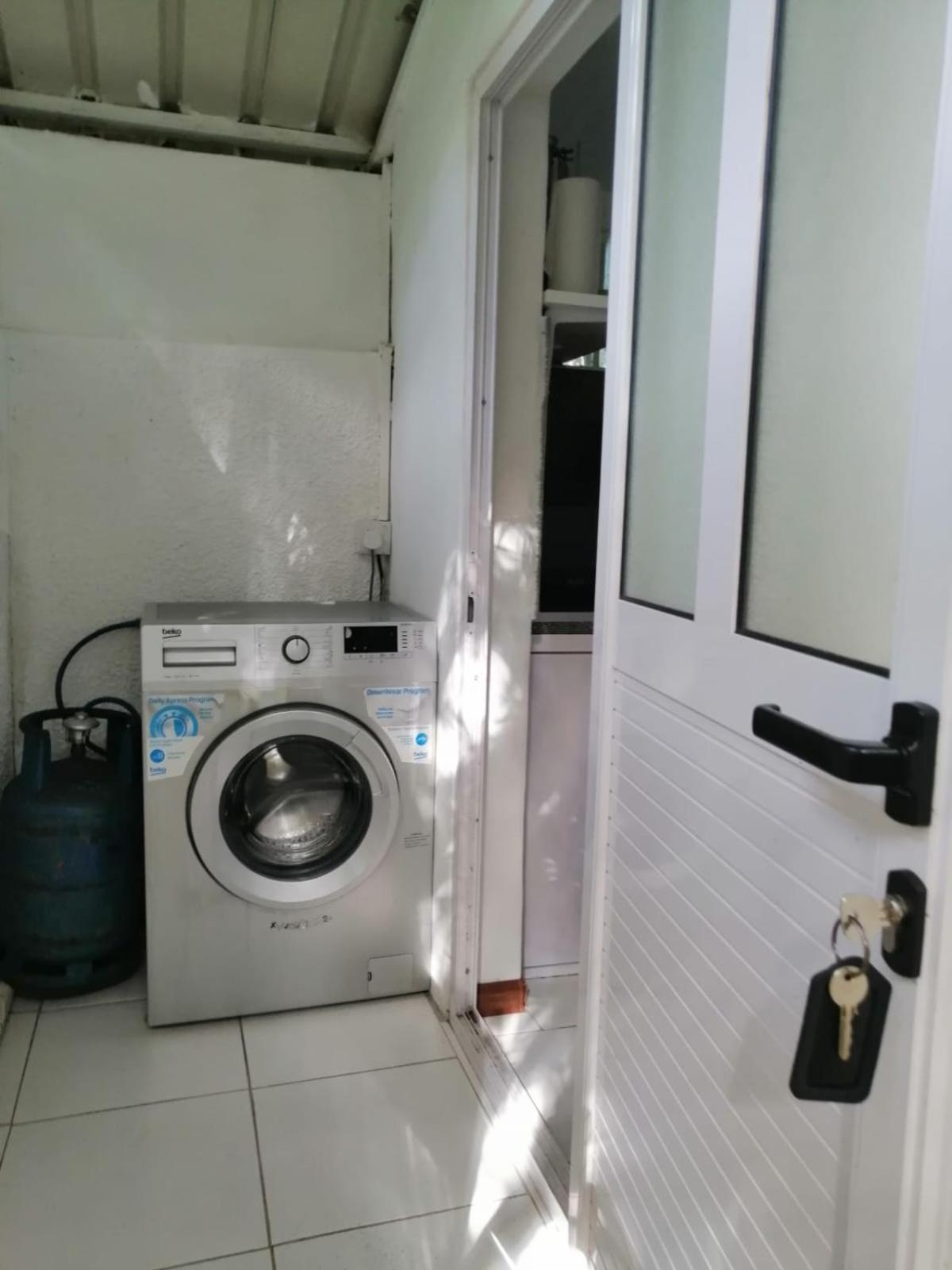 Koeuris Apartment 라 골레트 객실 사진